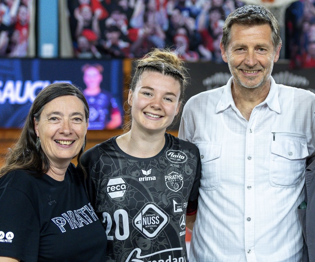 Handball Juliette Demuth (Strasbourg ATH, Bouillargues) sur handbelles.fr Handball Juliette Demuth (Strasbourg ATH, Bouillargues) sur handbelles.fr