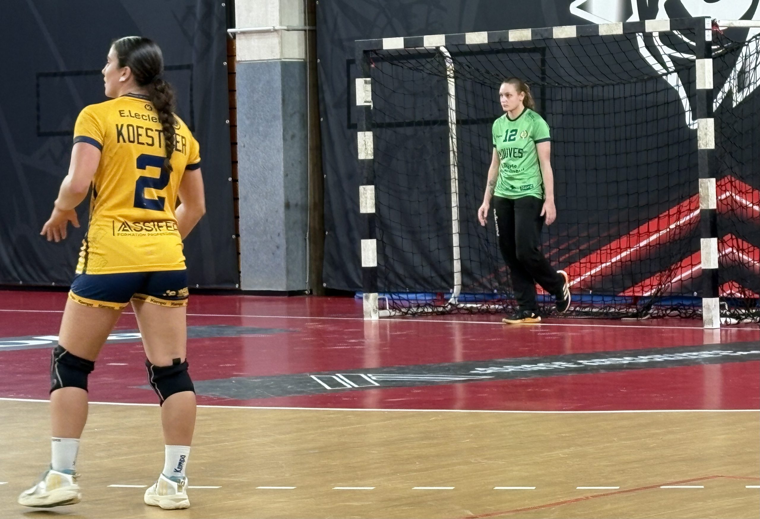 Handball Claire Koestner sur handbelles.fr. Strasbourg, Saint-Amand, Metz