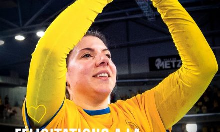 Carnet rose Laura Flippes maman