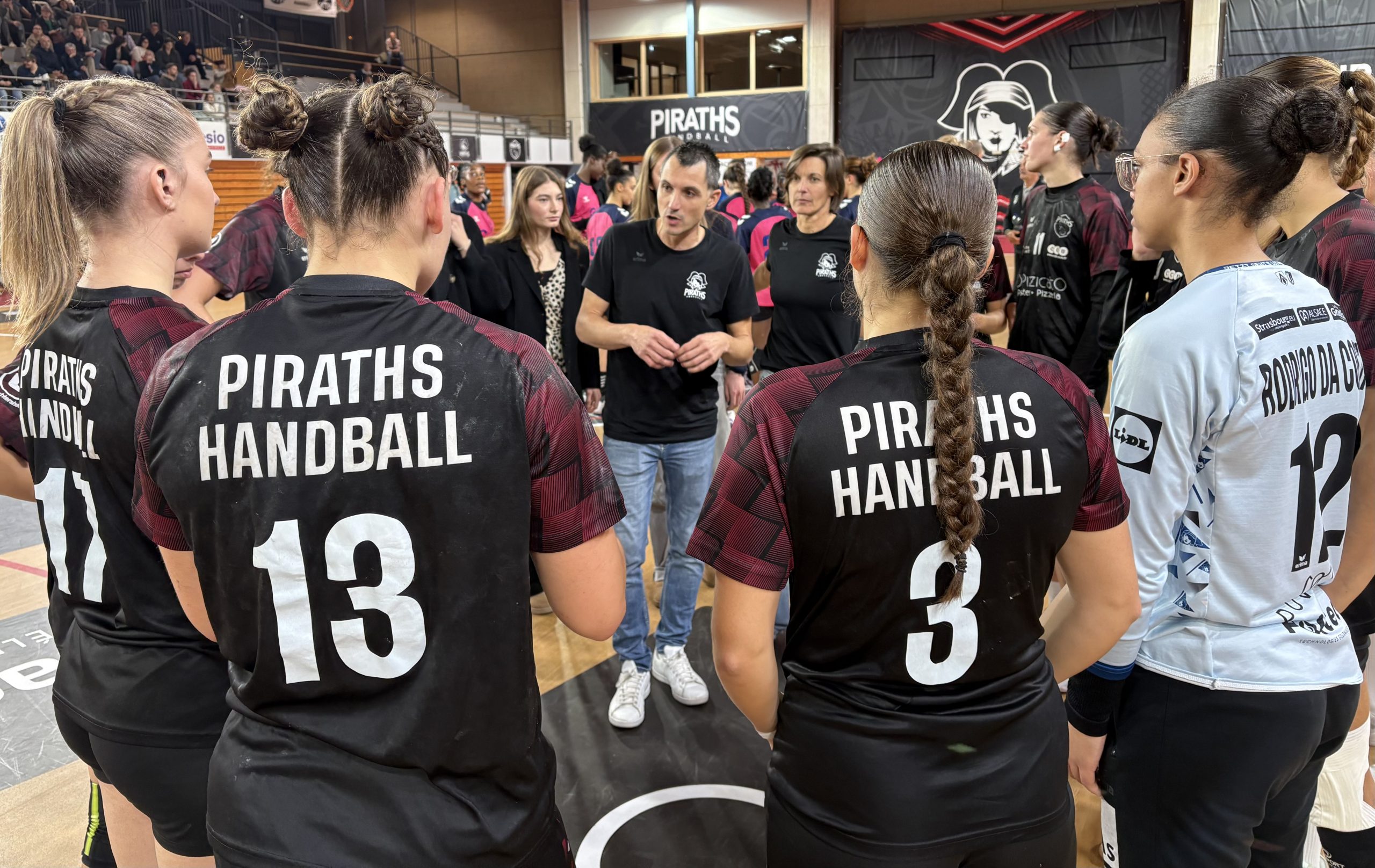 Handball D1 Piraths Strasbourg ATH sur handbelles.fr