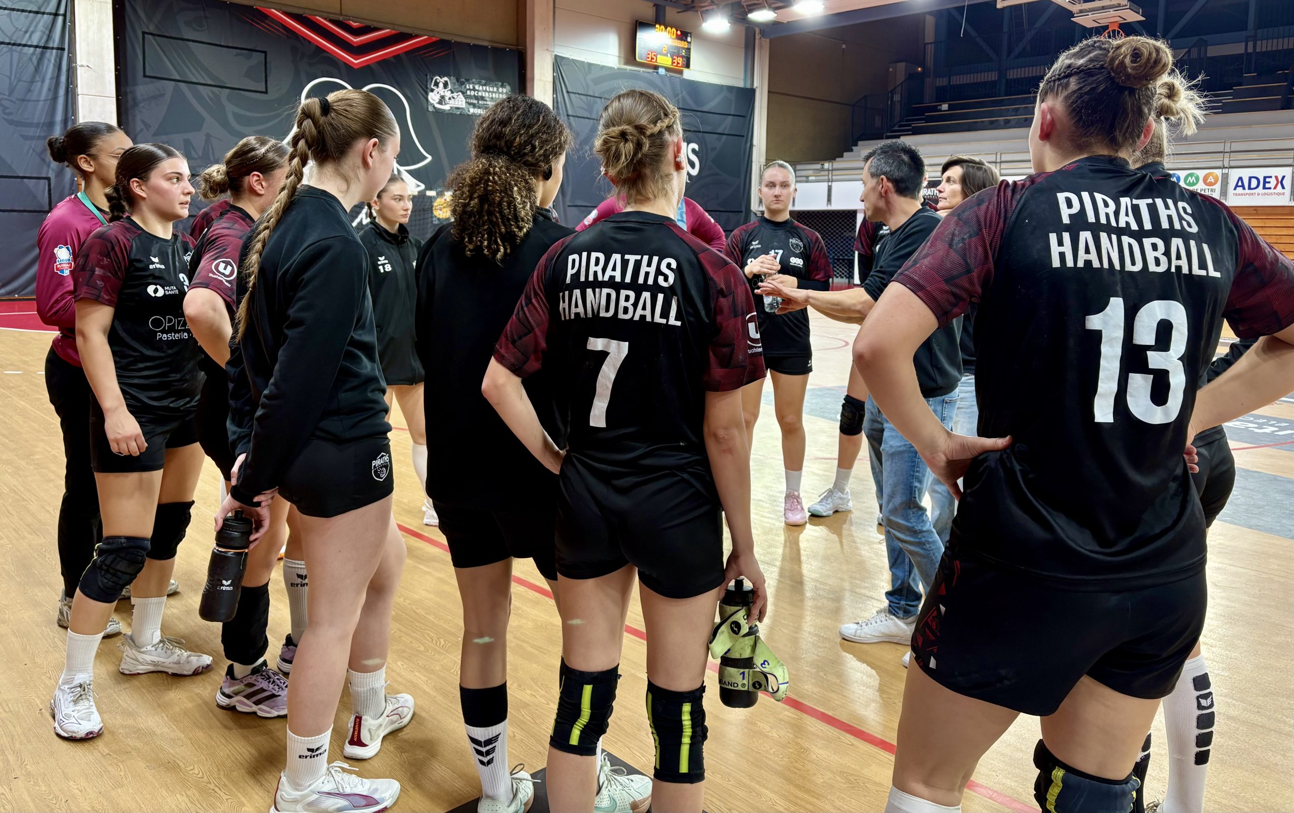 handball féminin Piraths Strasbourg ATH sur handbelles.fr<br />
