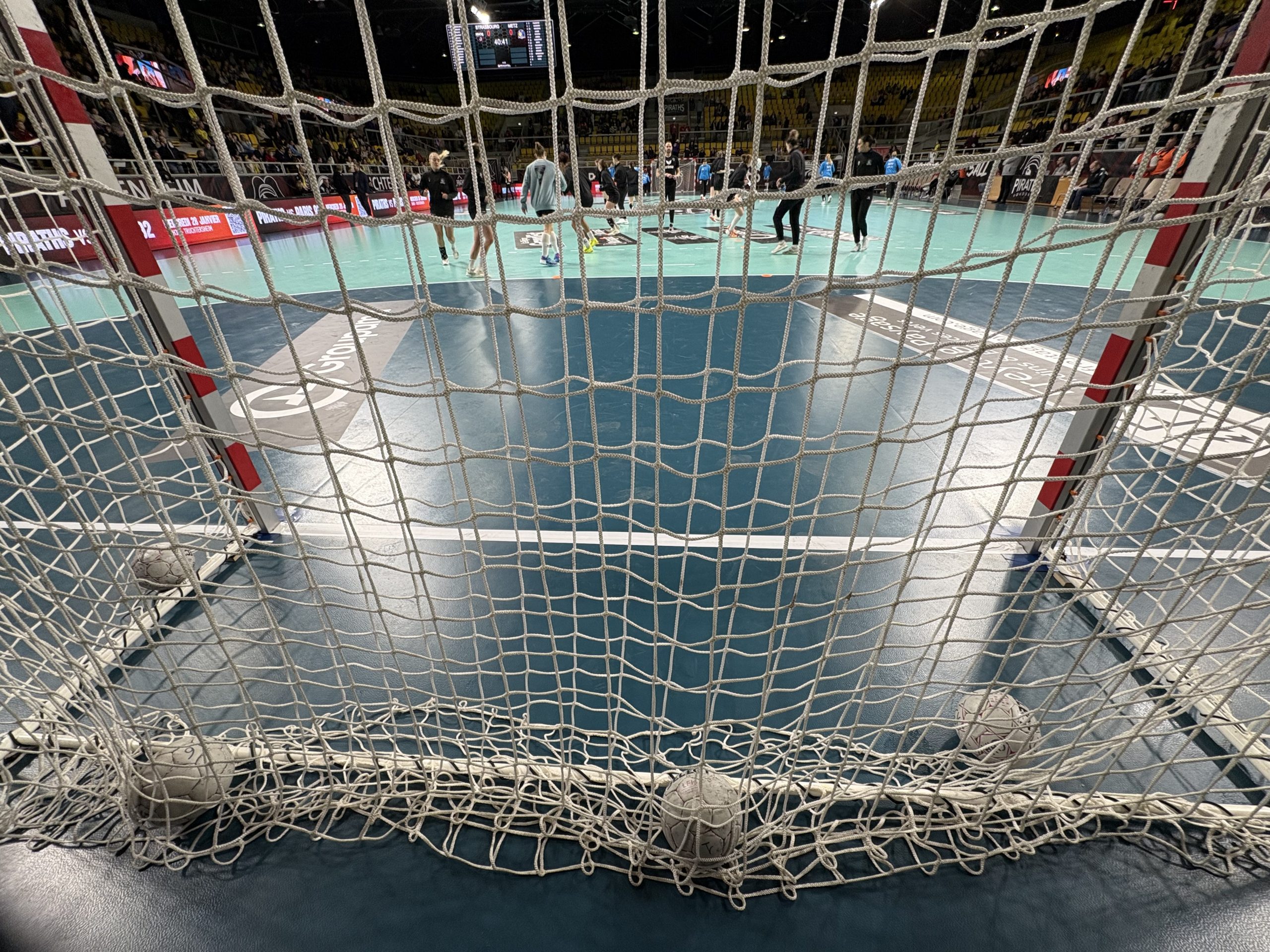 Handball Piraths Strasbourg ATH contre Metz au Rhenus sur handbelles.fr