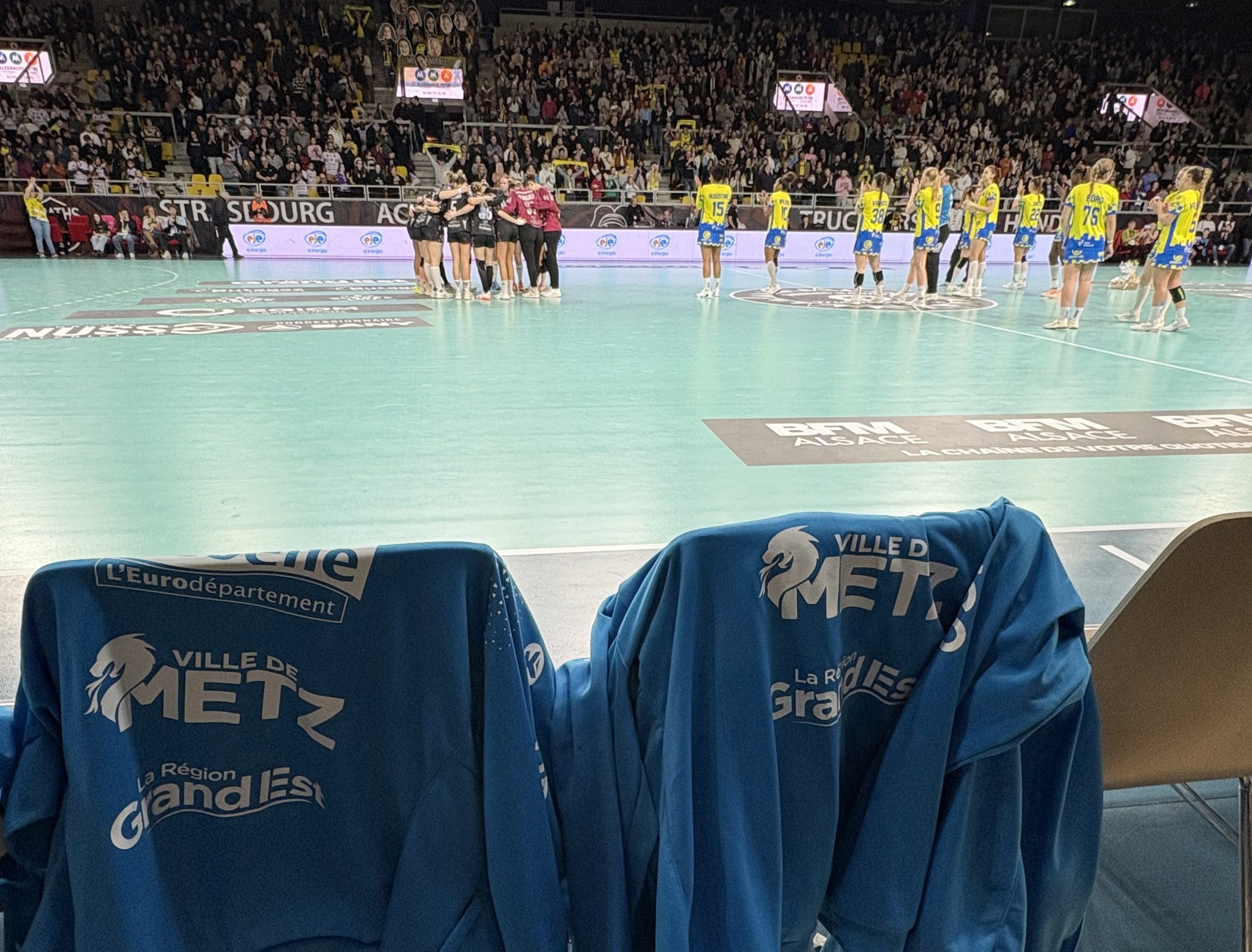 Handball Piraths Strasbourg ATH contre Metz au Rhenus sur handbelles.fr