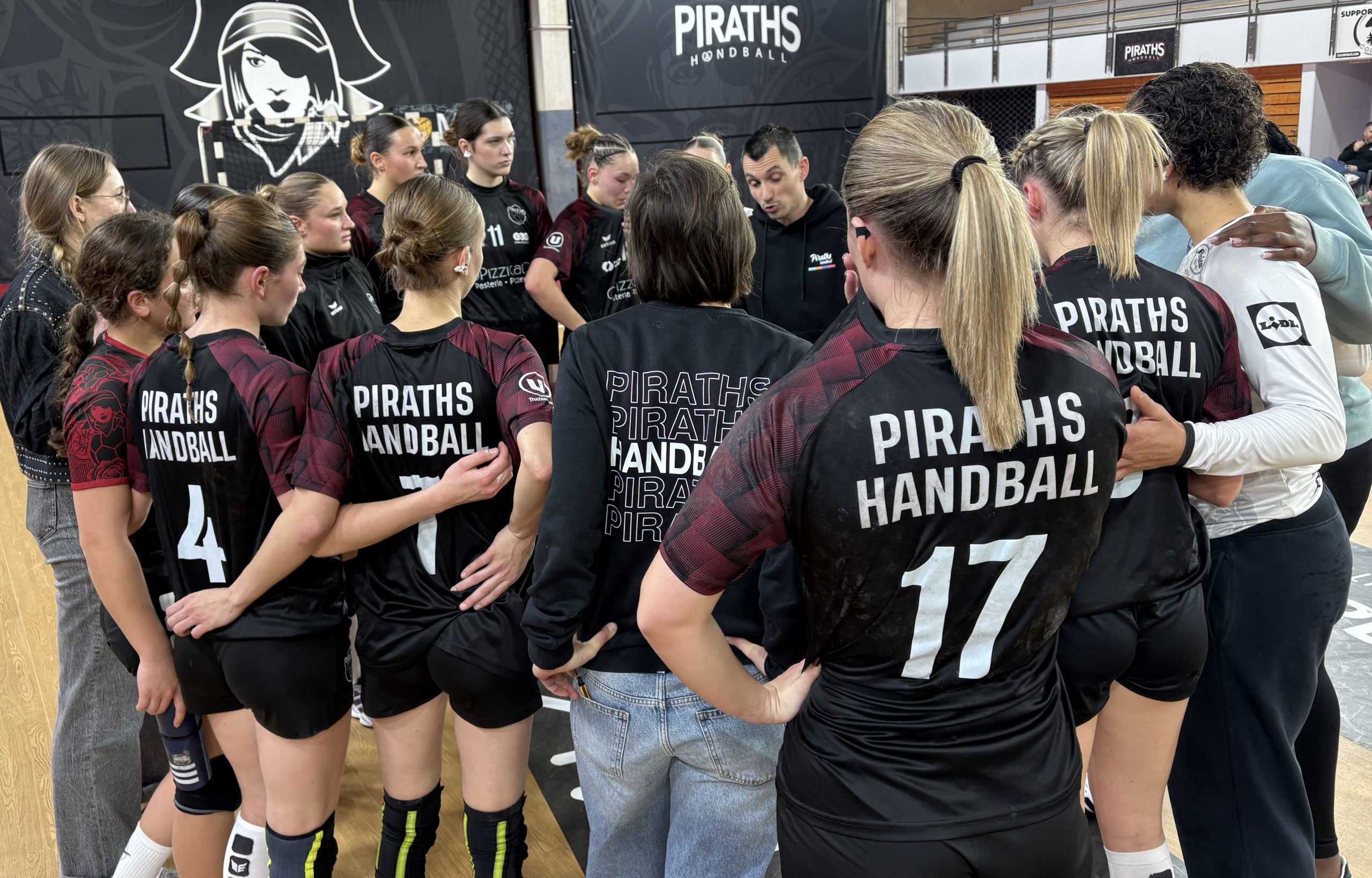 Piraths Strasbourg ATH handball sur handbelles.fr