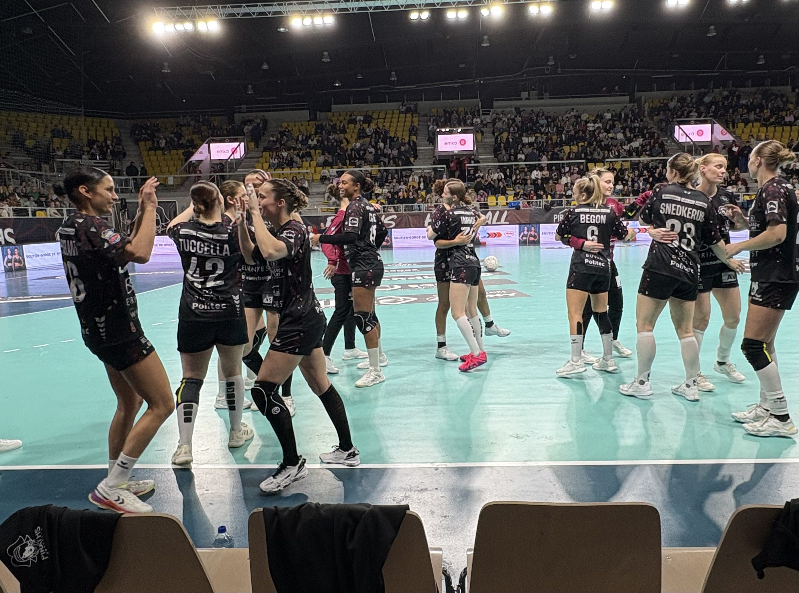 Piraths Strasbourg ATH - Brest handball au Rhenus sur handbelles.fr
