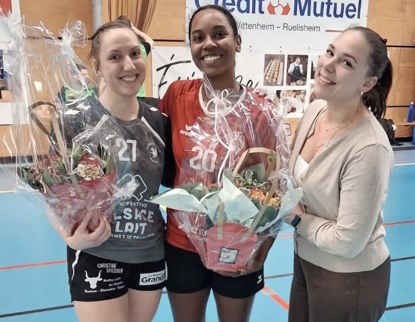 Anastasia Pajot (Reichstett) et Priya Couroble (USWE) handball sur handbelles.fr