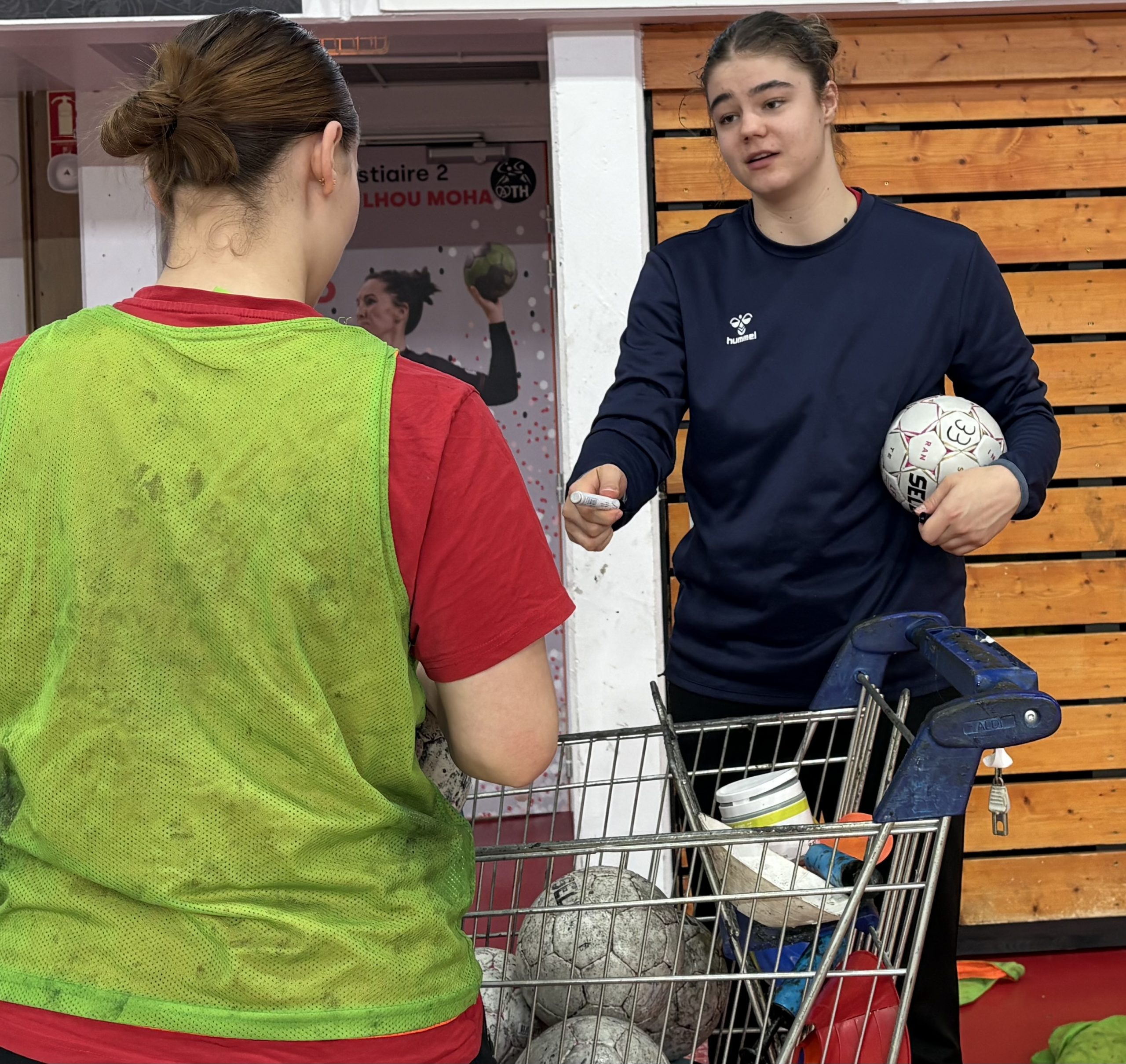 Nora Snedkerud Piraths Strasbourg ATH handball sur handbelles.fr