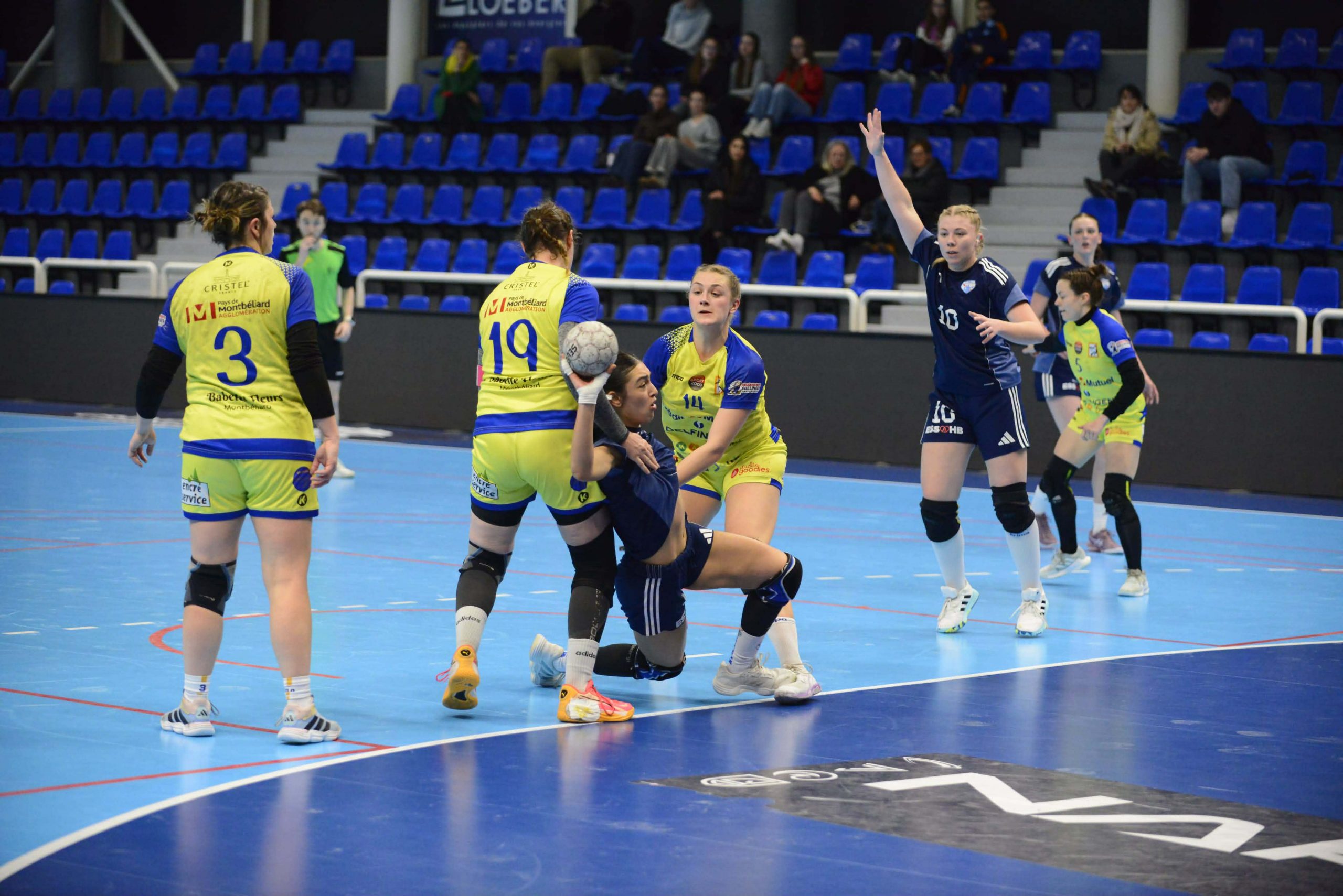 Irmak Akbingöl ESSAHB handball sur handbelles.fr