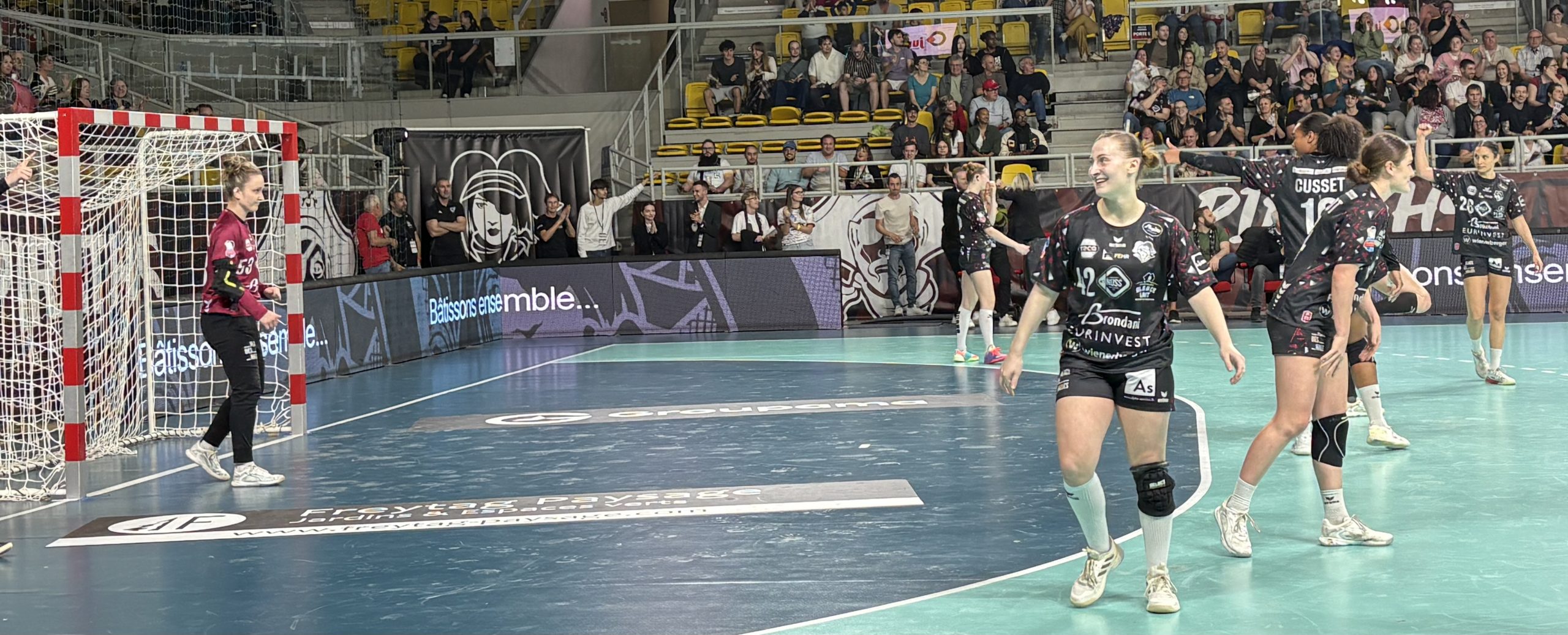 Piraths Strasbourg ATH handball sur handbelles.fr