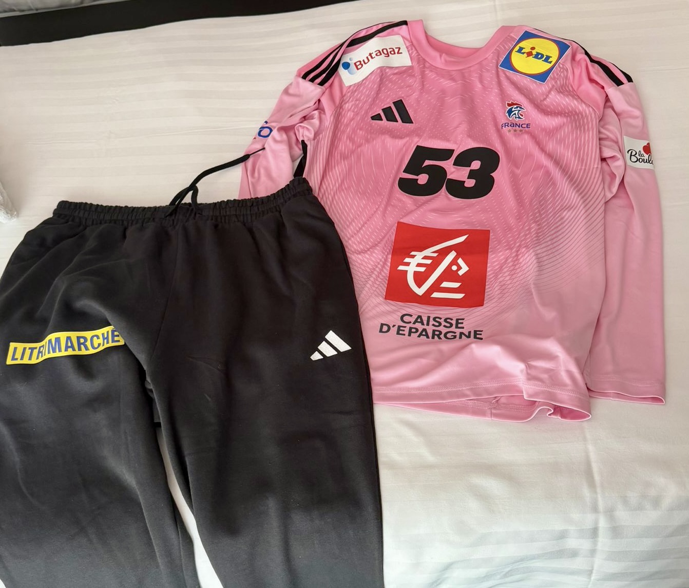 Léa Fargues Piraths Strasbourg ATH en équipe de France de handball sur handbelles.fr