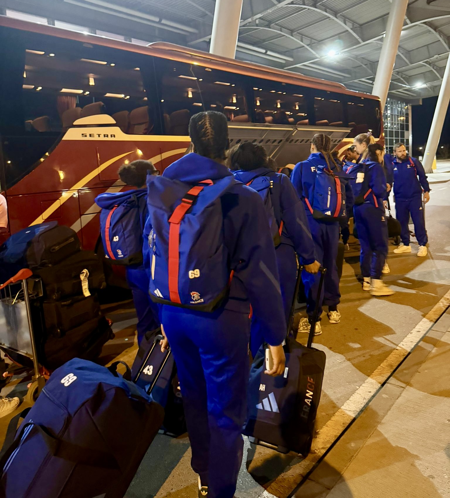 Léa Fargues Piraths Strasbourg ATH en équipe de France de handball sur handbelles.fr