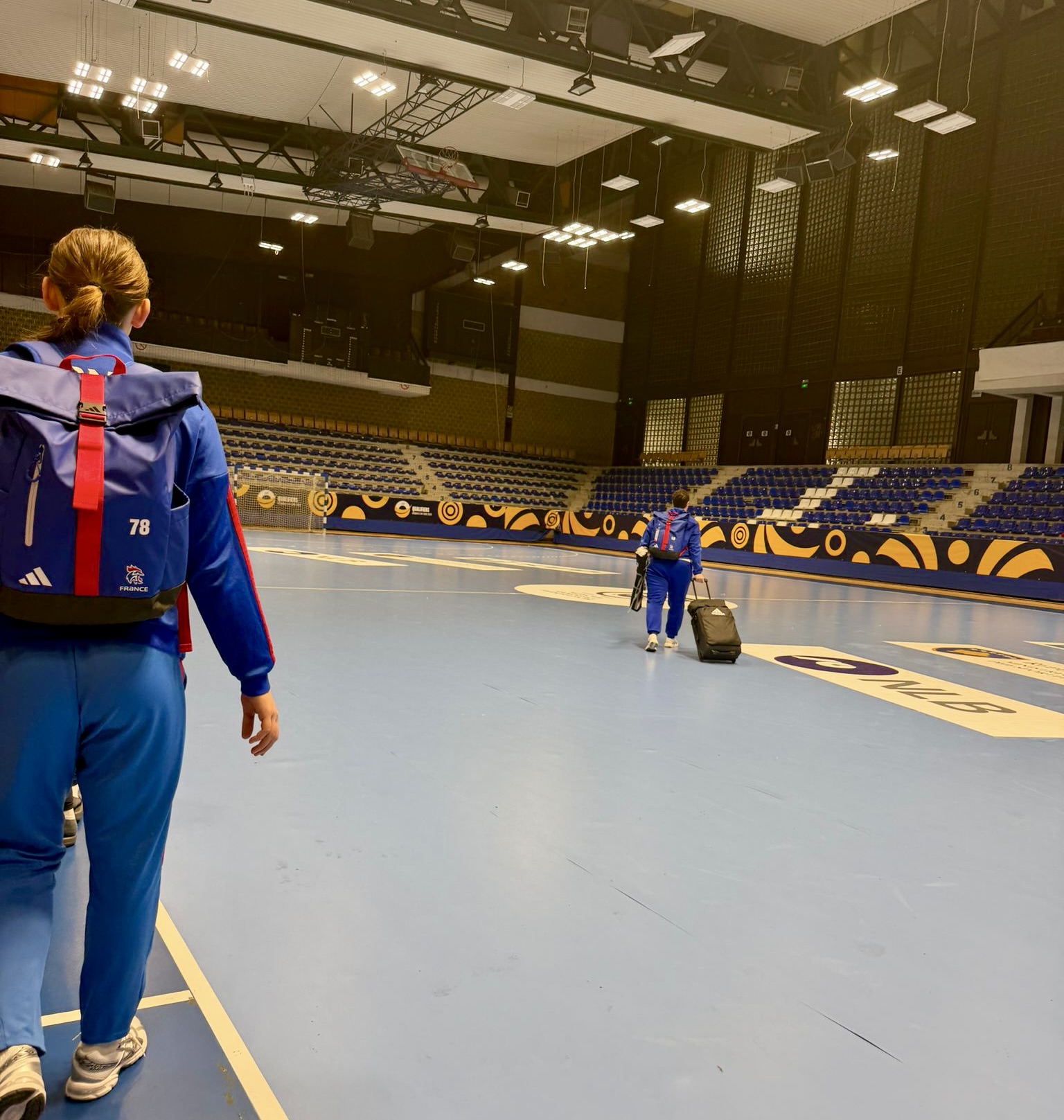Léa Fargues Piraths Strasbourg ATH en équipe de France de handball sur handbelles.fr