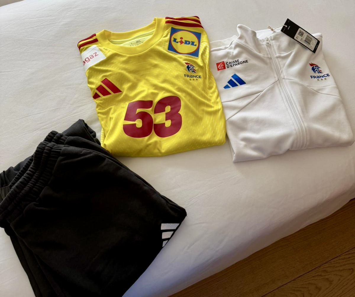 Léa Fargues Piraths Strasbourg ATH en équipe de France de handball sur handbelles.fr