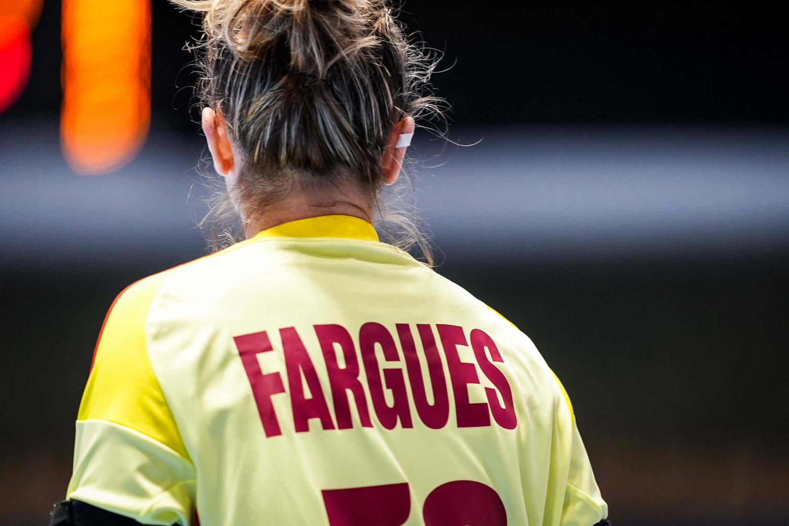 Léa Fargues Piraths Strasbourg ATH en équipe de France de handball sur handbelles.fr