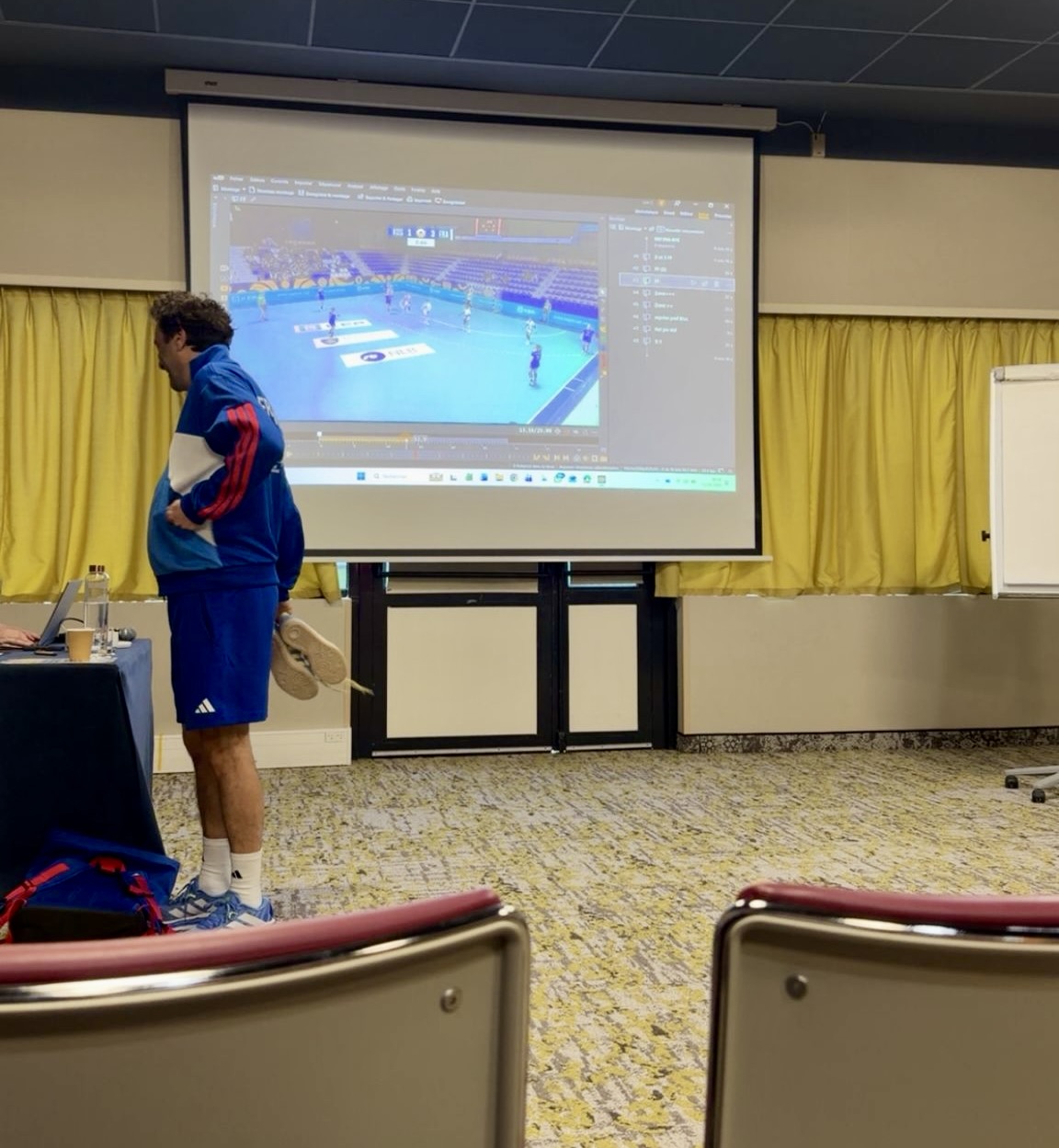 Léa Fargues Piraths Strasbourg ATH en équipe de France de handball sur handbelles.fr