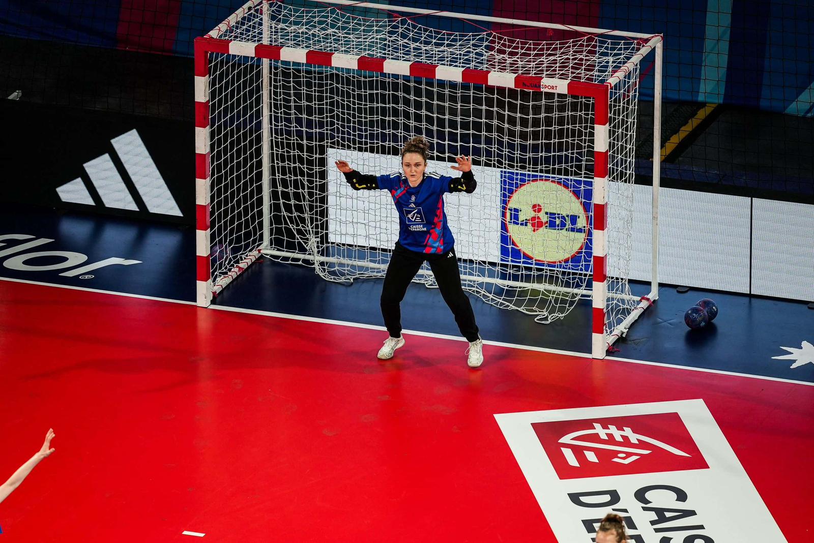 Léa Fargues Piraths Strasbourg ATH en équipe de France de handball sur handbelles.fr