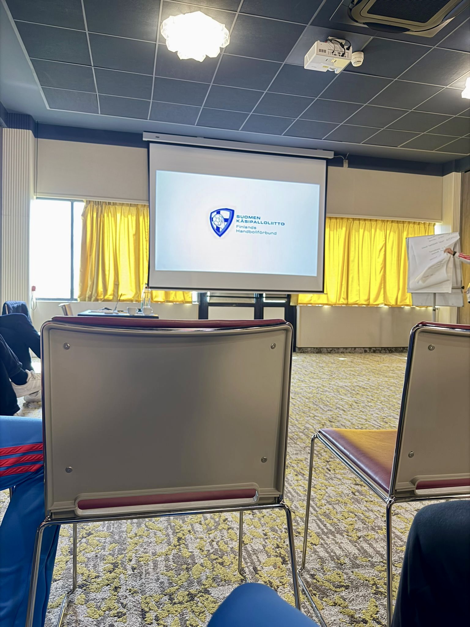 Léa Fargues Piraths Strasbourg ATH en équipe de France de handball sur handbelles.fr