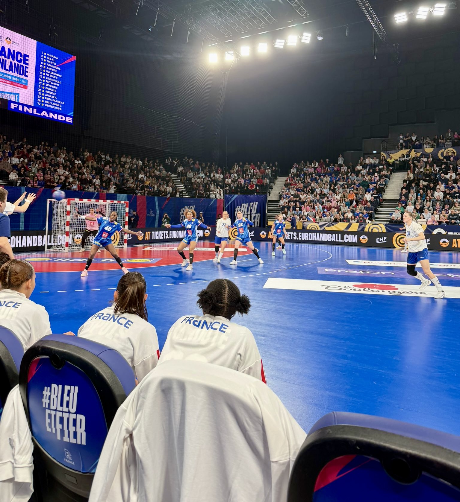 Léa Fargues Piraths Strasbourg ATH en équipe de France de handball sur handbelles.fr