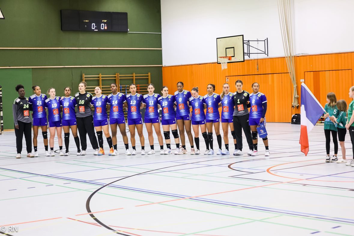 Claire Koestner, Yvana Atangana, Léane Gonzalez, Mélissa Chantelly, Lyson Samaï équipe de France U20 handball sur handbelles.fr