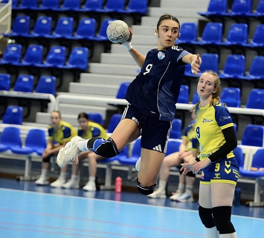 Irmak Akbingöl ESSAHB Trophée Jean André handball sur handbelles.fr