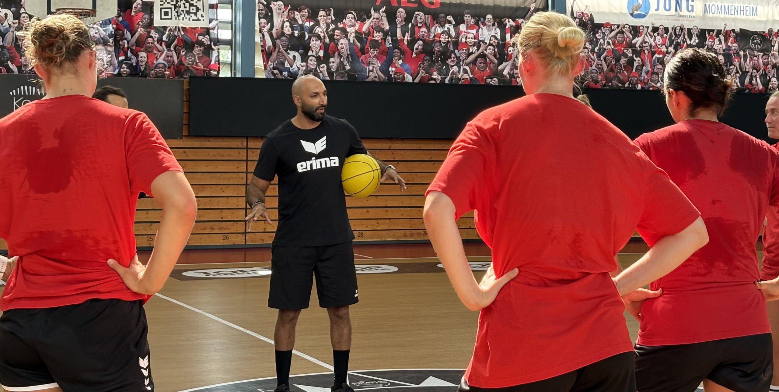 Yacine Messaoudi Piraths Strasbourg ATH handball sur handbelles.fr