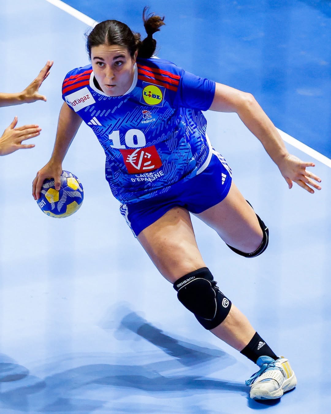 Claire Koestner équipe de France U20 de handball sur handbelles.fr