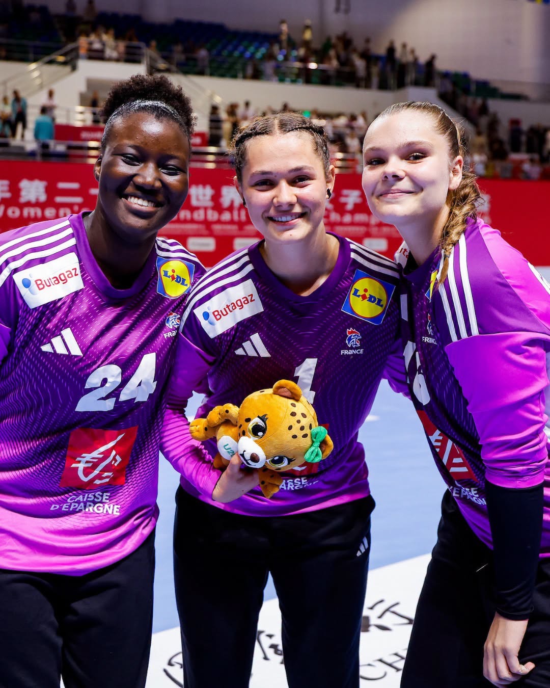 Léane Gonzalez équipe de France U20 de handball sur handbelles.fr