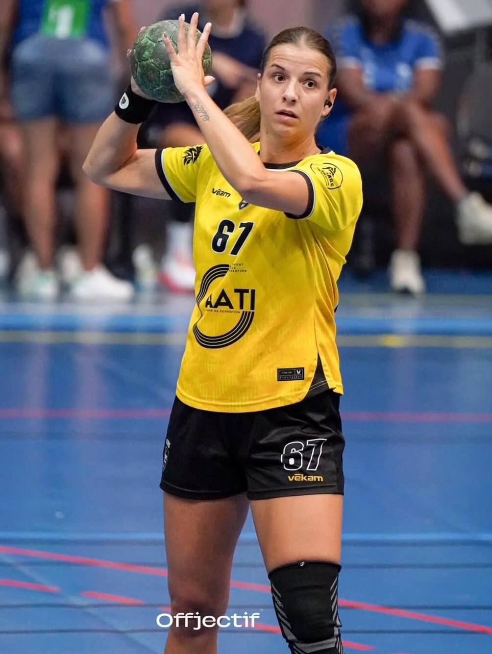 Mathilde Ziegler handball CASEC Cressonnière Réunion sur handbelles.fr