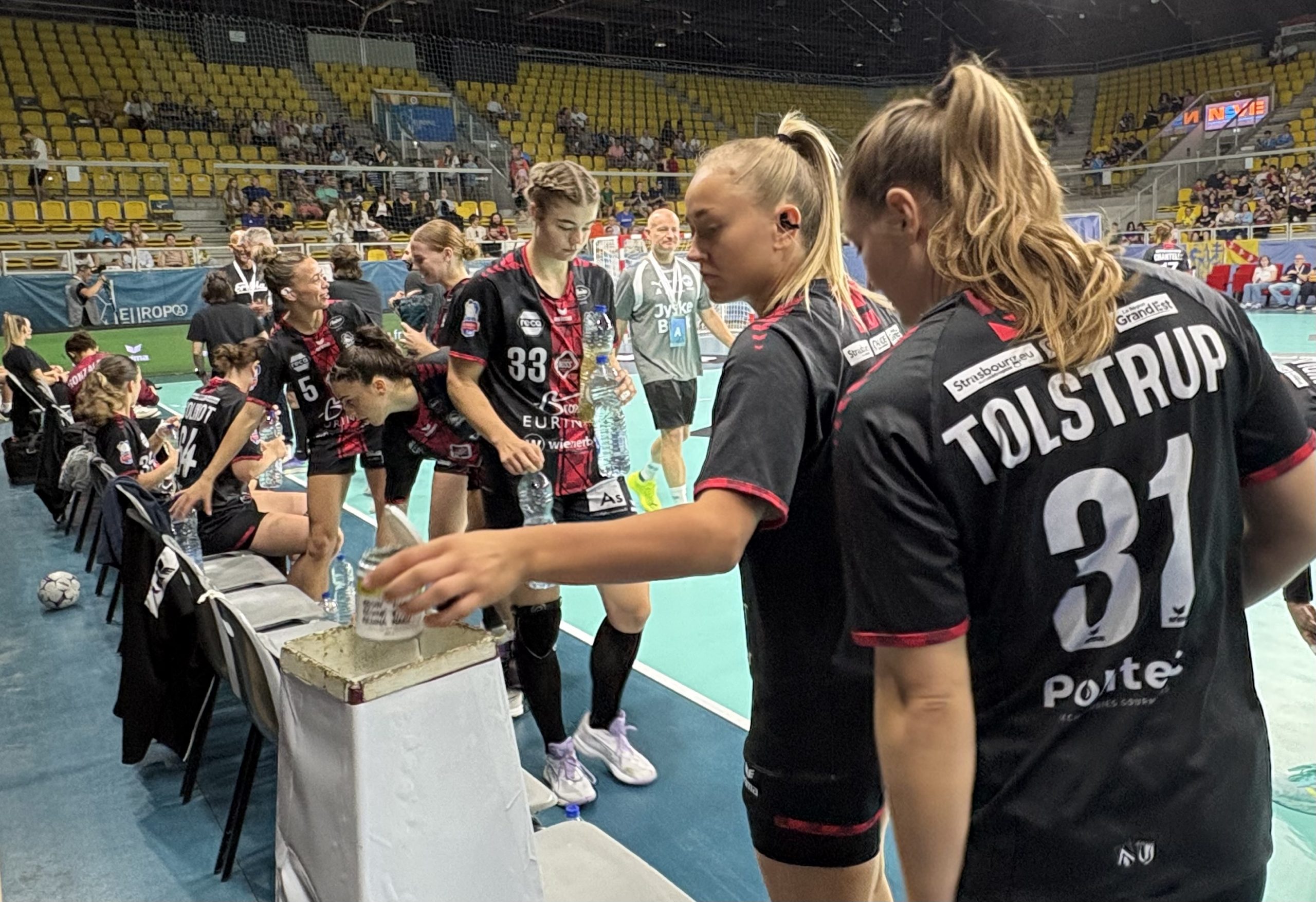 Anne Tolstrup Petersen Lilou Begon Piraths handball Europ’A Cup Strasbourg Nykobing sur handbelles.fr 