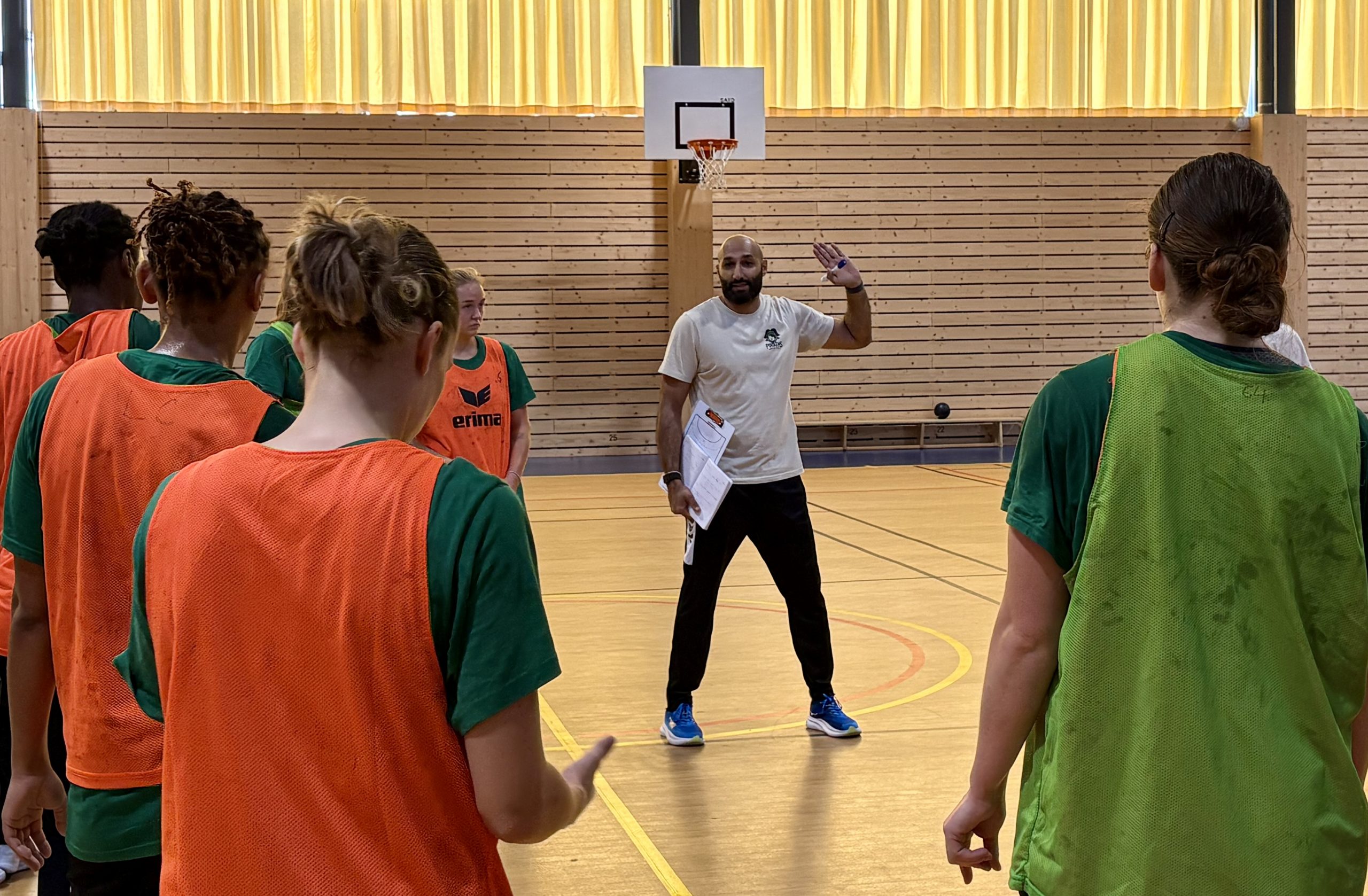 Yacine Messaoudi Piraths Strasbourg ATH handball sur handbelles.fr