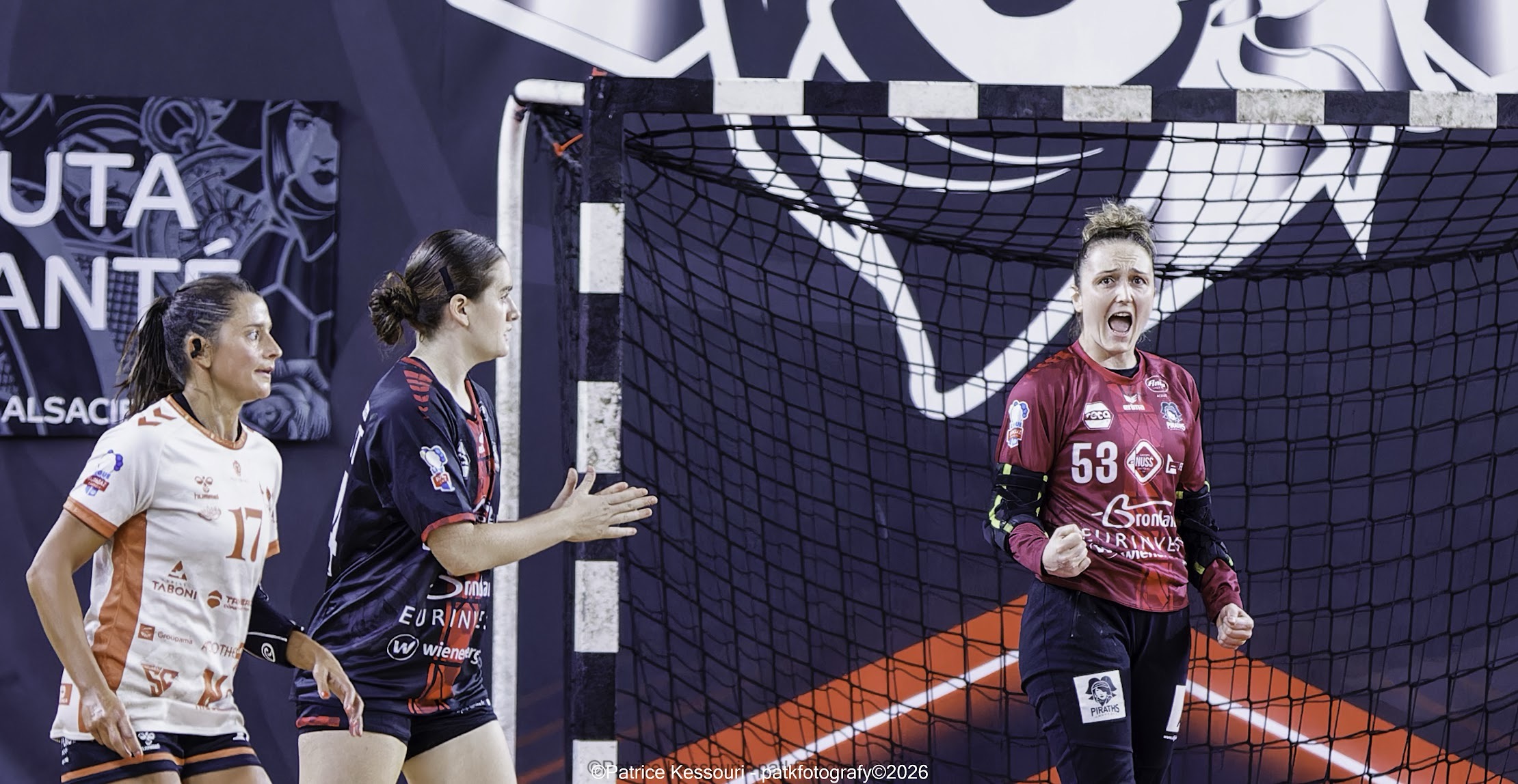 Lina Colinot et Léa Fargues équipe de France de handball sur handbelles.fr